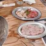 秩父焼肉ホルモン酒場 まる助 - 