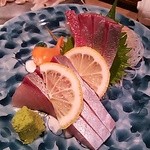 焼鶏　炭吉 - カンパチ刺し