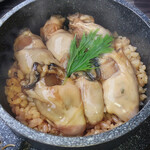 Oyster Kamameshi (rice cooked in a pot)