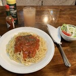 レストランカフェ グレース - スパゲティーセット(ナスと牛ひき肉の完熟トマトソース)@1,080円