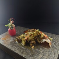 オマール海老と茸の香草バター焼き