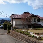 226032772 - 高台に建つプチホテル