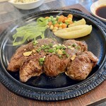 焼肉とステーキの店 ノースヒル 茨戸ガーデン - 羊のヒレステーキ
