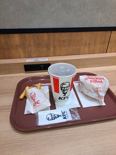 ケンタッキーフライドチキン ヨシヅヤ名古屋名西店 （KFC） - 東
