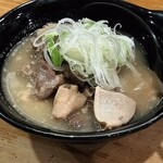 Yakiton Gogohachi - 塩とんこつもつ煮