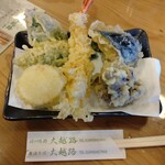 鹿沼そば 大越路 - 天ぷら盛り合わせ