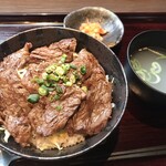 Yakinikuya Kazu - ランチのお肉丼