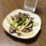 Naka Tora Shiyokudou - 砂肝とニンニクの芽の炒め