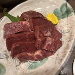 米新 - 馬肉の赤身。