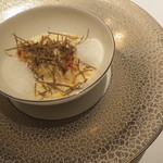 エクアトゥール - 前菜3：白子とオマール海老のフラン、塩漬けしたタラのソース、トリュフ添え