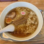 大勝軒 - 料理写真:ワンタン麺