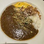 ひだりうま - 馬すじカレー