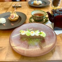 ザ タヴァン グリル＆ラウンジ - 