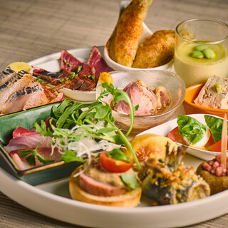 「和×洋」の絶品料理をお好みの一杯とともにご堪能ください♪