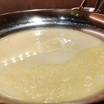 37 - 幻の地鶏「天草大王」の水炊き