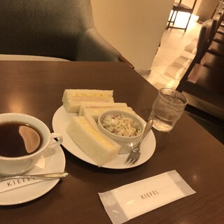 Kiefer cafe dining_1