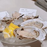 オイスターバー&ワイン BELON - おまかせ生牡蠣の盛り合わせ3種類