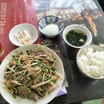 天龍菜館 - レバニラ定食500円