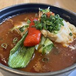 CURRY CLUB キュイエール - 鶏モモ肉 バスク風 チキンカレー 揚げたまご添え