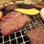 丸明 - 食事中♪