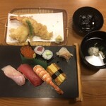 のれんと味 だるま料理店 - お寿司天ぷら定食