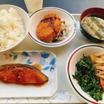 生協グランド坂食堂 - ぶりの照り煮と野菜コロッケセット+惣菜