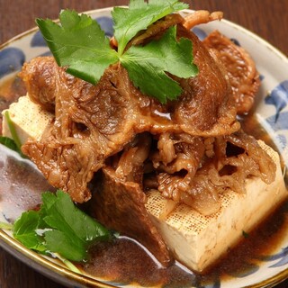 "Not Just Takoyaki! We Also Have Confidence in Our Izakaya Menu That Pairs Well with Alcohol!"