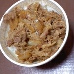 すき家 - 西九条の すき家で、 新米牛丼並（キャンペーン価格２５０円）。 よその牛丼より味甘め。