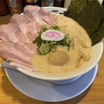 鶏そば 啜る 丸の内本店 - 