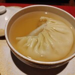 4000 Chinese Restaurant - [2023年11月 訪問]燕の巣入り水餃子。スープが絶品。