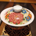 4000 Chinese Restaurant - [2023年11月 訪問]可愛らしい茶器。