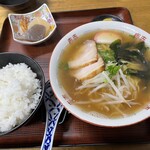 かいづ - ラーメン定食