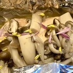 呑み喰い処 一久 -  【’23.10】秋鮭ときのこのホイル焼き