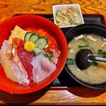 どん亭 - 大漁丼