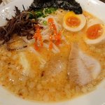 辛豚らぁめん：７００円は3つの辛さが選べます（写真は激辛）