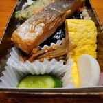 Saron Ginza Sabou Kome Shokudou - 海苔弁当（魚）