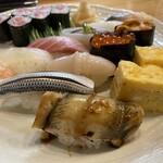すし 稲佳 - 11貫と鉄火巻の寿司セット