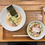 ヨコクラストアハウス - 