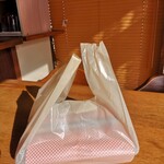 中華 満福 - テイクアウトで餃子を1パック12コ入り、ふっくらした定番の餃子です！