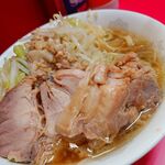 ラーメン二郎 - 600円でこのボリューム！