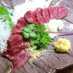 馬肉刺身