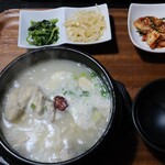 YOON MARU - 参鶏湯ランチ