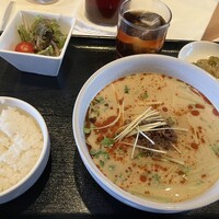 チャイニーズ 芹菜 - 