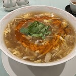 後楽園飯店 - 酸辣湯麺