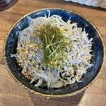 鎌倉どんぶり市場 - 2色丼