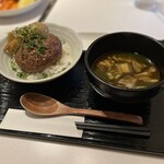 榎本ハンバーグ研究所 西ヶ原店(渋沢通り店) - 