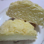 ブーランジェリー メゾン ユキ - 表面のザラメとビスケがたまらん