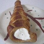 ブーランジェリー メゾン ユキ - パリパリコロネが魅力