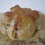 ブーランジェリー メゾン ユキ - くるみパン