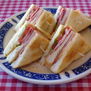 シーサイドドライブイン_0